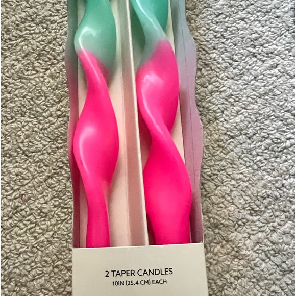 By bouffant and broken hearts, Swirl taper candle set new! - Picture 4 of 5